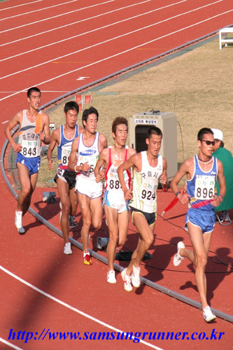 [제85회전국체전] 남자 10000m 레이스 모습 사진