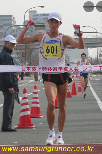 [07일본경보]일본선수들을 제치고 골인하는 임정현 사진