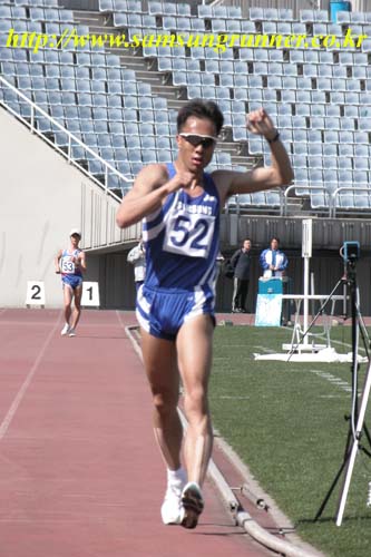 신일용! 실업육상 10000m 경보 한국기록