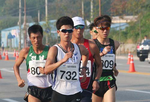 [전국체전] 김현섭 남자경보20km 8연패, 염고은 여자10000m 우승