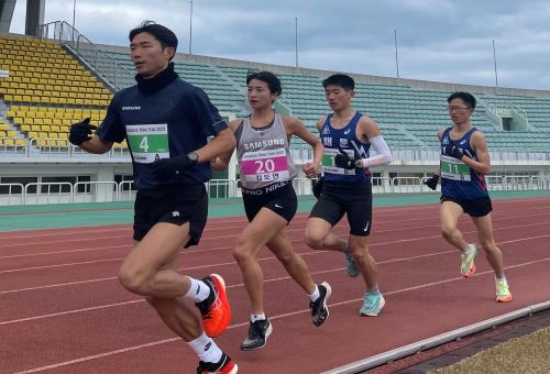 김도연, 2022년 시즌전 10000m 기록회 결과(32분30초98)
