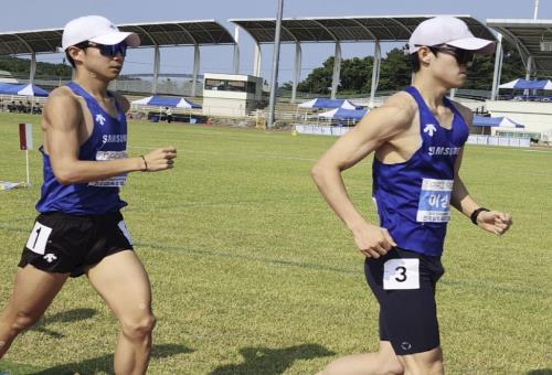 [육상단] 이성윤, 전국실업육상경기대회 남자경보 10000m 2위